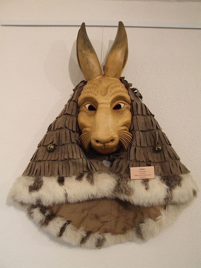 lindenholz-bauteil-schnitzerei
