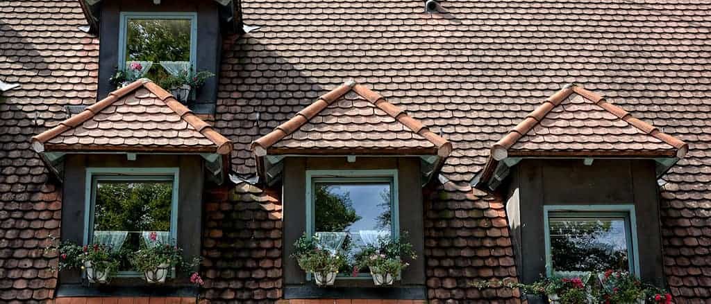 Bei Pfettendächern, lassen sich Gauben, Dachfenster oder Dachterassen leichter konstruieren.
